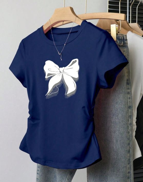 Camiseta de manga corta con volantes y estampado de lazos