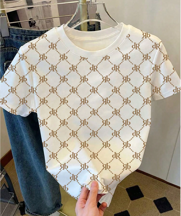 Camiseta holgada con cuello redondo