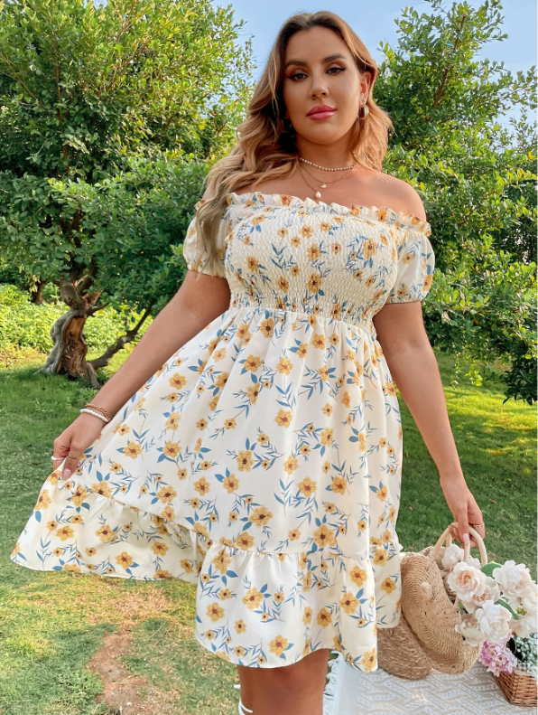 Vestido con estampado floral, hombros descubiertos